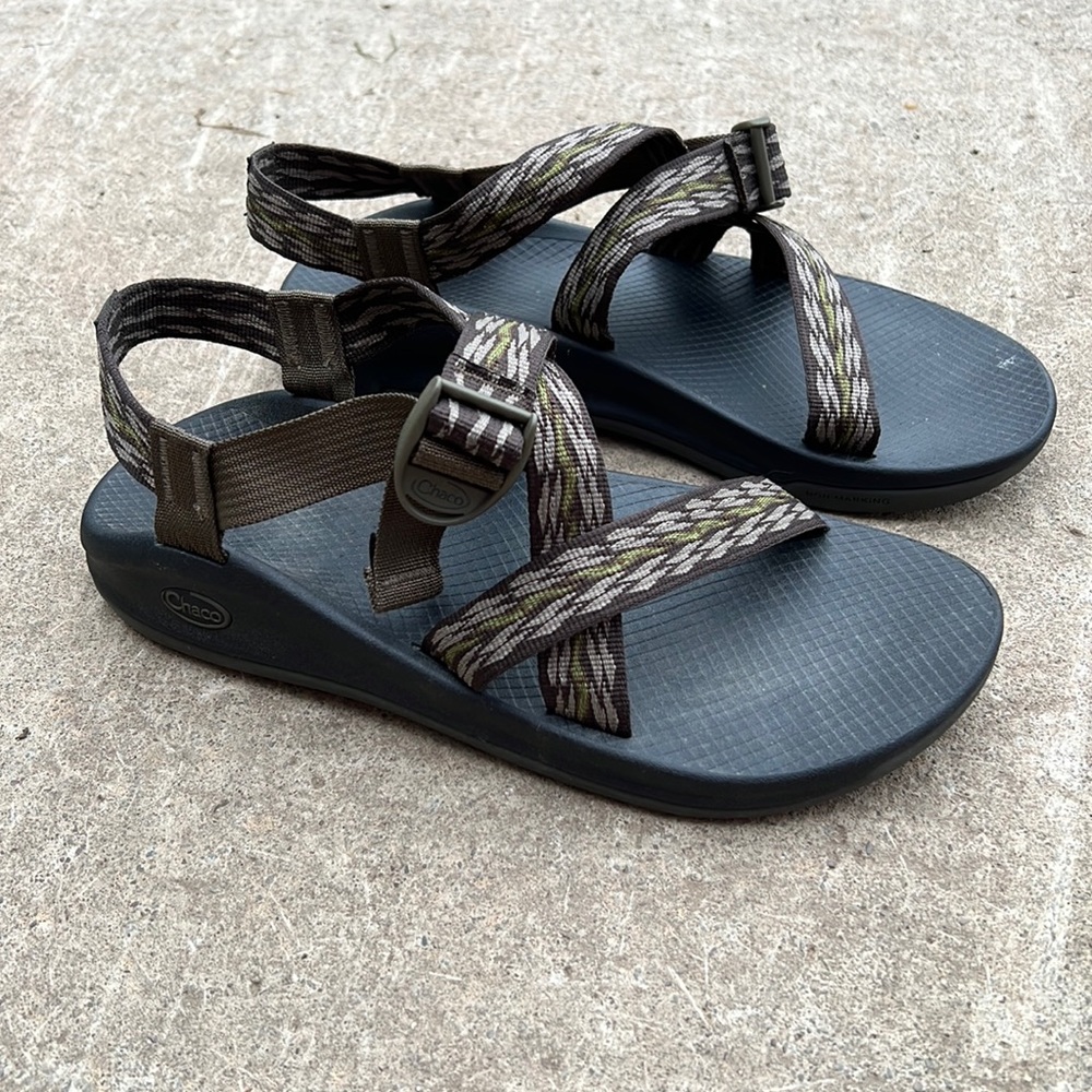 Men’s Chacos size 11